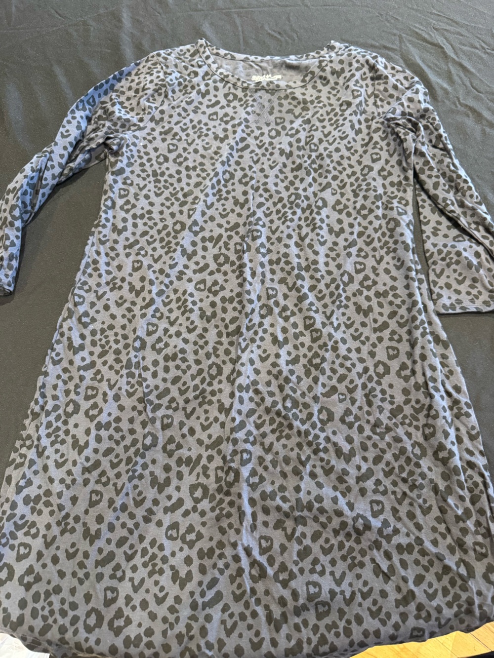 Gilligan & O'Malley Gray Leopard Print Short Sleeve Tee